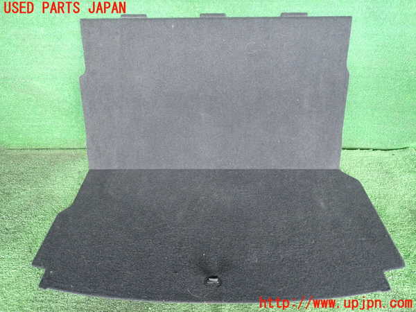 2UPJ-32127771]ジャガー・XE(JA2NA)ラゲッジトレイ1 中古_m0001.jpg