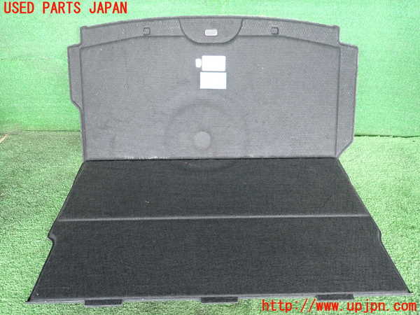 2UPJ-32127771]ジャガー・XE(JA2NA)ラゲッジトレイ1 中古_m0002.jpg