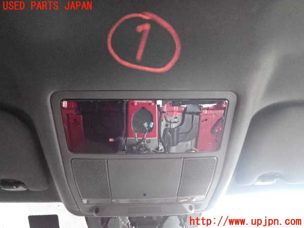 2UPJ-32126411]ジャガー・XE(JA2NA)ルームランプ1 中古_m0001.jpg