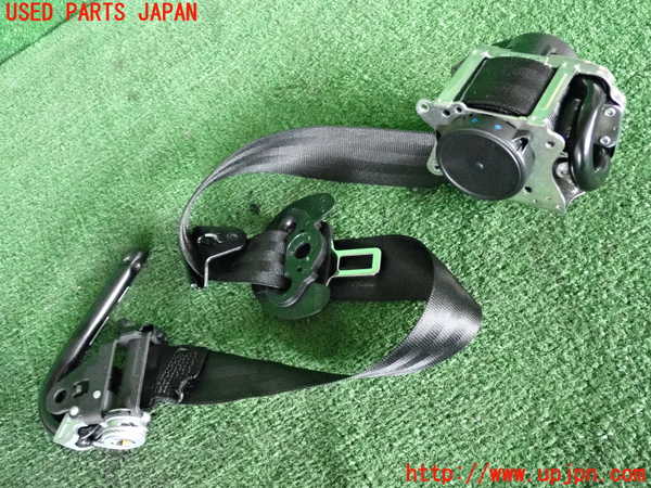 2UPJ-32127045]ジャガー・XE(JA2NA)運転席シートベルト 中古_m0001.jpg
