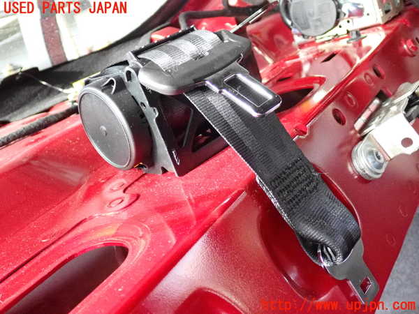 2UPJ-32127135]ジャガー・XE(JA2NA)真中2列目シートベルト 中古_m0001.jpg
