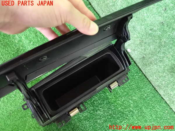 2UPJ-32137516]BMW ミニ(MINI)ジョンクーパーワークス(JCW) コンバーチブル(MSJCW)(R57)グローブボックス1 中古_m0002.jpg