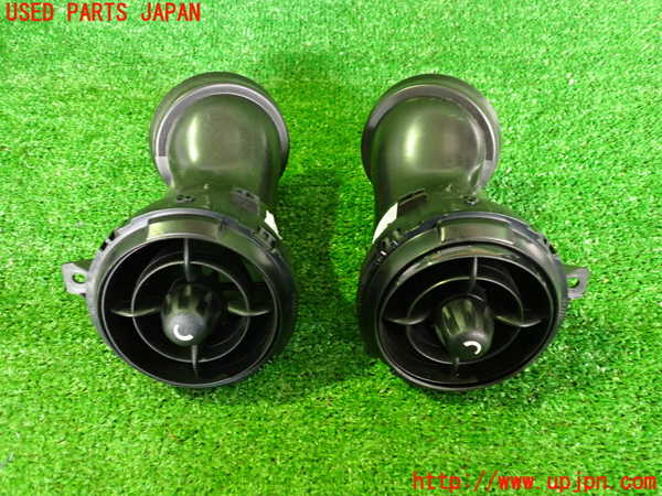 2UPJ-32137526]BMW ミニ(MINI)ジョンクーパーワークス(JCW) コンバーチブル(MSJCW)(R57)エアコン吹き出し口1 真中 中古_m0001.jpg