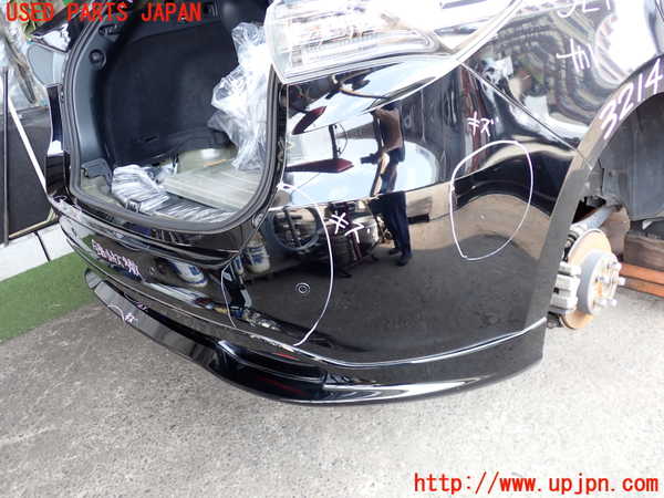 2UPJ-32141610]ハリアー(ZSU60W)リアバンパー 中古_m0001.jpg