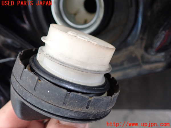 2UPJ-32141690]ハリアー(ZSU60W)フューエルリッド 中古_m0003.jpg