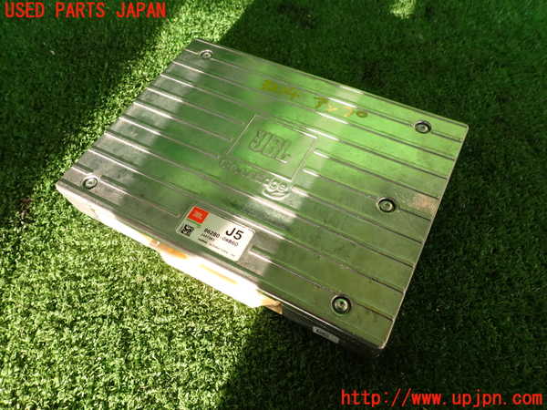 2UPJ-32146525]ハリアー(ZSU60W)アンプ 中古_m0001.jpg