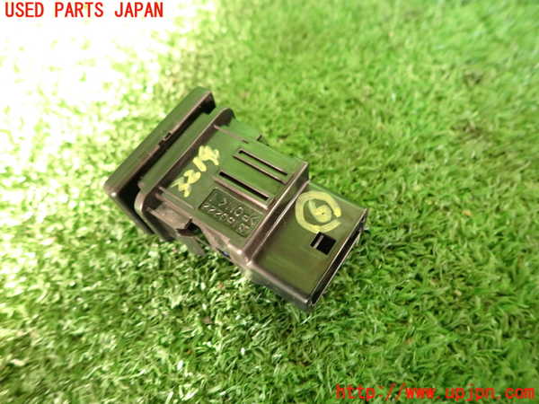 2UPJ-32146311]ハリアー(ZSU60W)スイッチ6 (バックドアオープン) 中古_m0002.jpg
