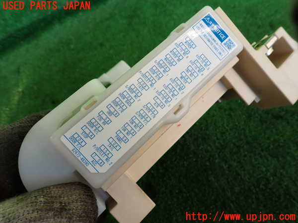 2UPJ-32146741]ハリアー(ZSU60W)ヒューズボックス1 中古_m0003.jpg