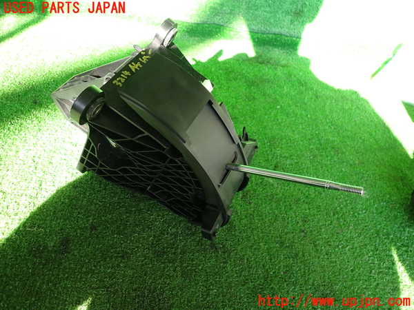 2UPJ-32147555]ハリアー(ZSU60W)ATシフトレバー 中古_m0002.jpg