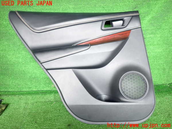 2UPJ-32141324]ハリアー(ZSU60W)左後ドア内張り 中古_m0001.jpg