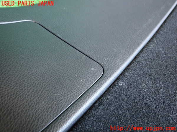 2UPJ-32141578]ハリアー(ZSU60W)バックドア内張り 中古_m0002.jpg