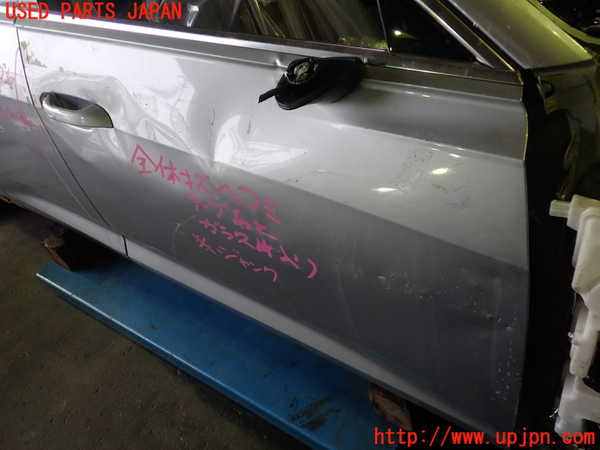 1UPJ-32151230]アウディ・A6(F2DKNF)右前ドア ジャンク部品取り_m0002.jpg