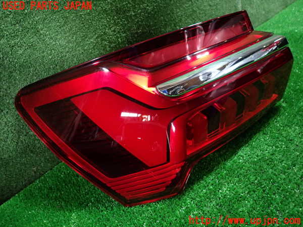 1UPJ-32151536]アウディ・A6(F2DKNF)左テールランプ 中古_m0001.jpg