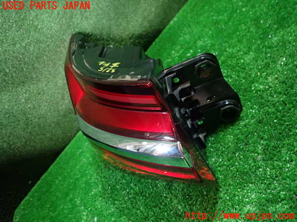 1UPJ-32151536]アウディ・A6(F2DKNF)左テールランプ 中古_m0002.jpg