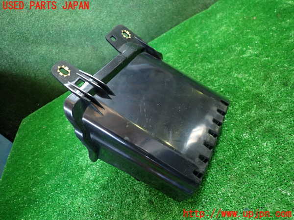 1UPJ-32157841]アウディ・A6(F2DKNF)小物入れ1 中古_m0002.jpg