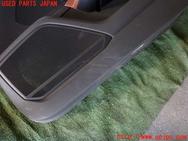 1UPJ-32151234]アウディ・A6(F2DKNF)右前ドア内張り 中古_m0003.jpg