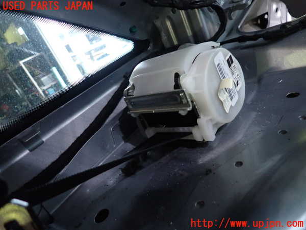 1UPJ-32157155]アウディ・A6(F2DKNF)右2列目シートベルト 中古_m0003.jpg