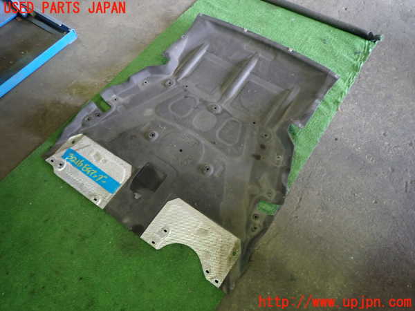 1UPJ-32162170]BMW 320d ツーリング F31(3D20)エンジンアンダーカバー 中古_m0002.jpg