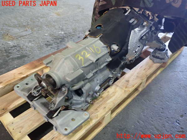 1UPJ-32163010]BMW 320d ツーリング F31(3D20)ミッション AT N47D20C 中古_m0001.jpg