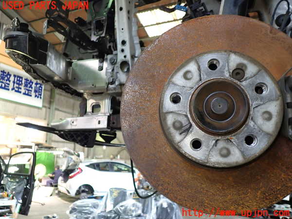 1UPJ-32164295]BMW 320d ツーリング F31(3D20)左フロントナックルハブ 中古_m0003.jpg