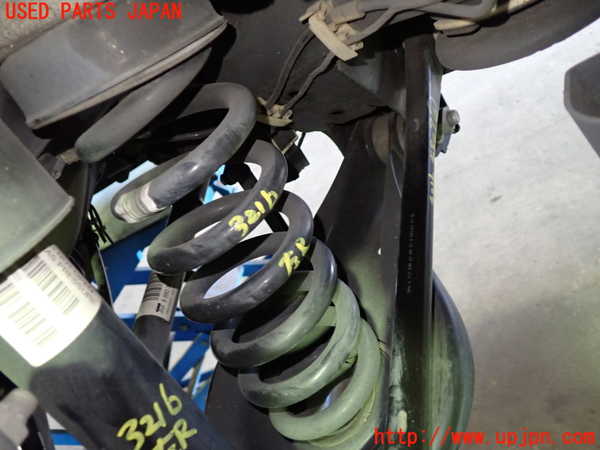 1UPJ-32165105]BMW 320d ツーリング F31(3D20)左リアスプリング 中古_m0001.jpg