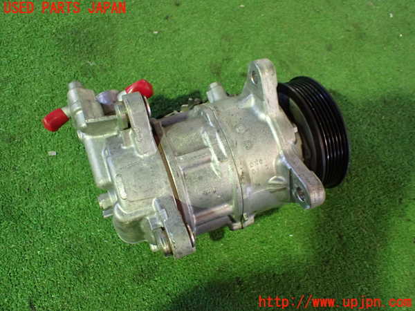 1UPJ-32166025]BMW 320d ツーリング F31(3D20)エアコンコンプレッサー 中古_m0004.jpg