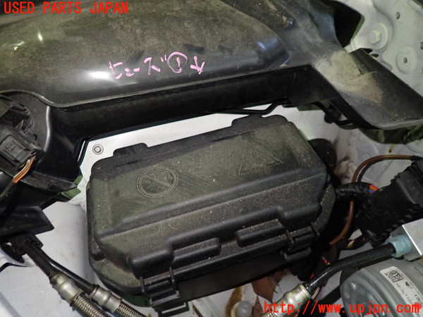 1UPJ-32166741]BMW 320d ツーリング F31(3D20)ヒューズボックス1 中古_m0001.jpg