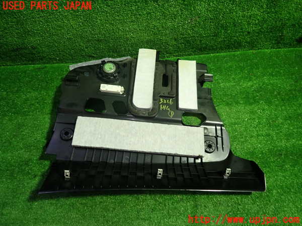 1UPJ-32167691]BMW 320d ツーリング F31(3D20)内装トリム類1 中古_m0003.jpg