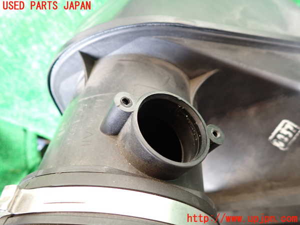 1UPJ-32172560]マセラティ・グラントゥーリズモ(MGT)エアクリーナーボックス 中古_m0003.jpg