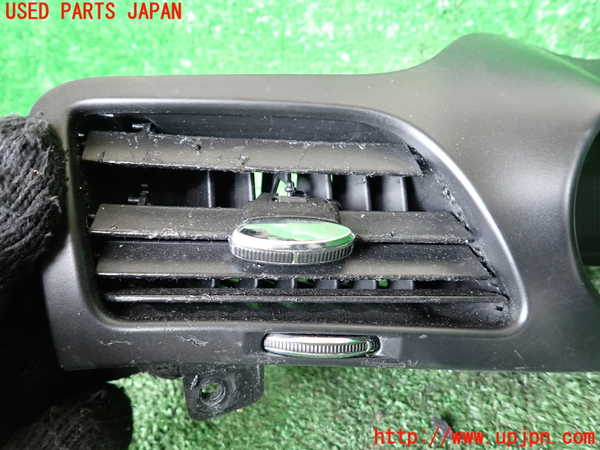 1UPJ-32177526]マセラティ・グラントゥーリズモ(MGT)エアコン吹き出し口1 (真中) 中古_m0002.jpg