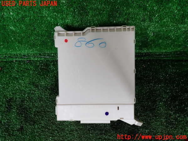 1UPJ-32186741]ヴェルファイアハイブリッド(ATH20W)ヒューズボックス1 中古_m0002.jpg