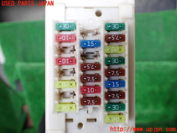 1UPJ-32186741]ヴェルファイアハイブリッド(ATH20W)ヒューズボックス1 中古_m0004.jpg