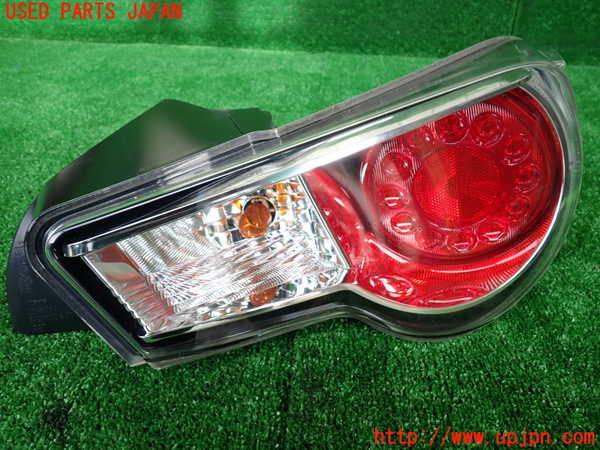1UPJ-32191530]８６(BRZ)(ZN6)右テールランプ 中古_m0001.jpg