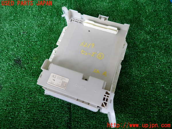 1UPJ-32196742]８６(BRZ)(ZN6)ヒューズボックス2 中古_m0001.jpg