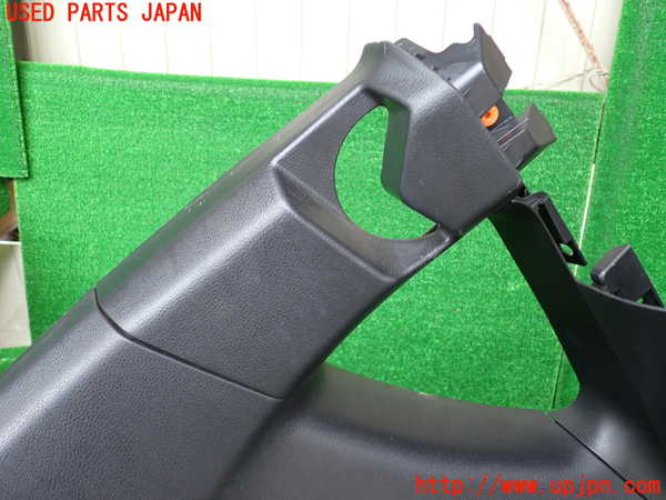 1UPJ-32197675]８６(BRZ)(ZN6)右リアピラートリム 中古_m0002.jpg