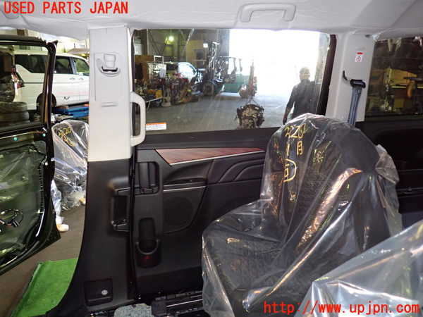 5UPJ-32201290]デリカD：5(CV1W)右後ドア M31Q8 中古_m0005.jpg