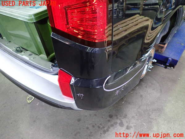 1UPJ-32201610]デリカD：5(CV1W)リアバンパー 中古_m0002.jpg
