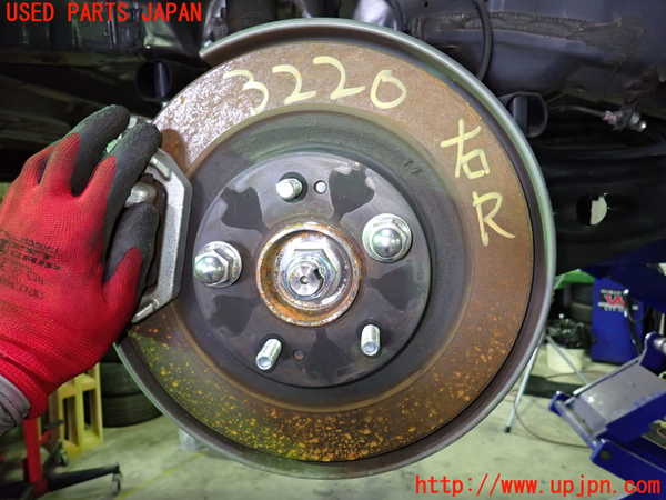 5UPJ-32204300]デリカD：5(CV1W)右リアナックルハブ 中古_m0001.jpg