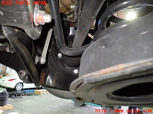 5UPJ-32204300]デリカD：5(CV1W)右リアナックルハブ 中古_m0002.jpg