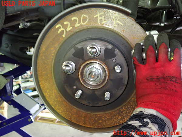 5UPJ-32204305]デリカD：5(CV1W)左リアナックルハブ 中古_m0001.jpg
