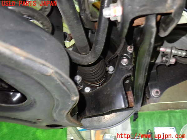 5UPJ-32204305]デリカD：5(CV1W)左リアナックルハブ 中古_m0002.jpg