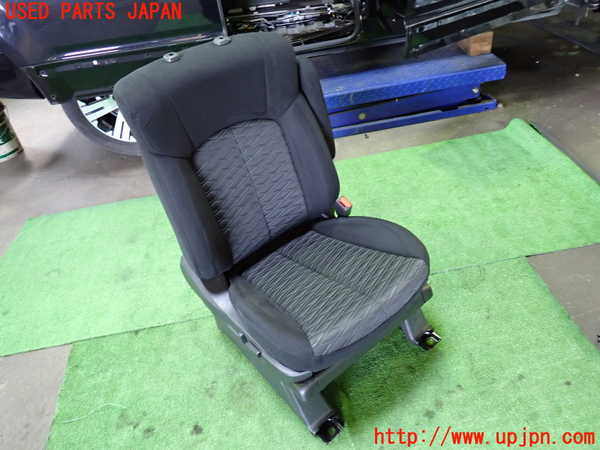 1UPJ-32207035]デリカD：5(CV1W)運転席シート 中古_m0001.jpg