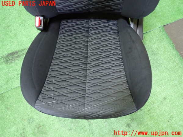 1UPJ-32207065]デリカD：5(CV1W)助手席シート 中古_m0003.jpg