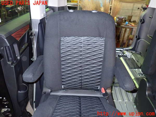 1UPJ-32207145]デリカD：5(CV1W)右2列目シート 中古_m0002.jpg