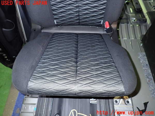 1UPJ-32207145]デリカD：5(CV1W)右2列目シート 中古_m0003.jpg