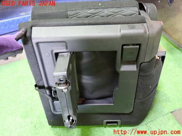1UPJ-32207235]デリカD：5(CV1W)右3列目シート 中古_m0005.jpg