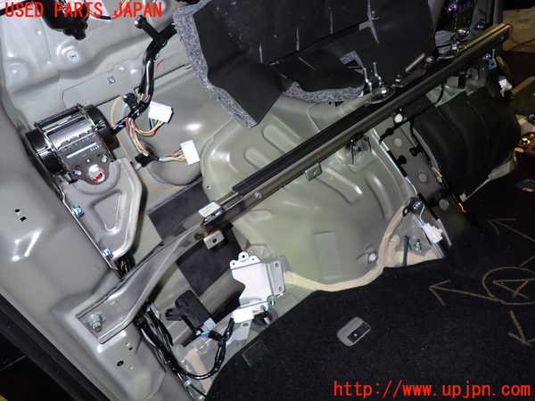 1UPJ-32207499]デリカD：5(CV1W)シートレール④ (３列目左) 中古_m0002.jpg