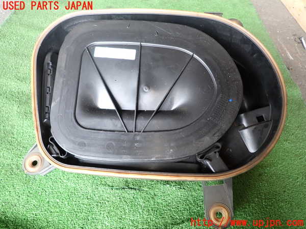 1UPJ-32212560]BMW X3(WY20 F25)エアクリーナーボックス 中古_m0001.jpg