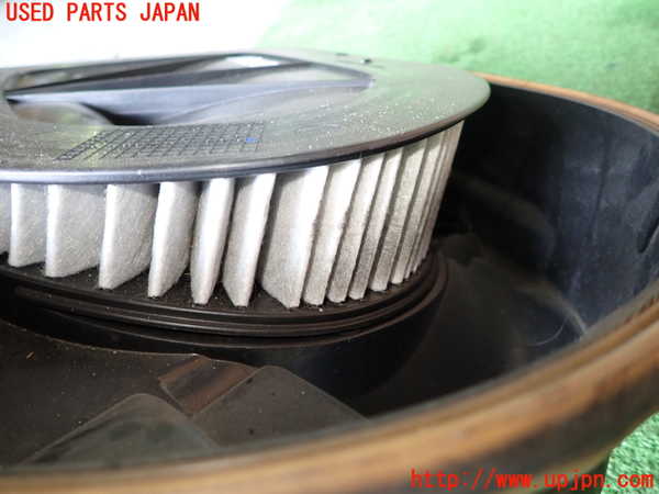 1UPJ-32212560]BMW X3(WY20 F25)エアクリーナーボックス 中古_m0002.jpg