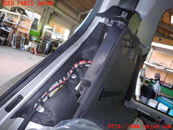 1UPJ-32217155]BMW X3(WY20 F25)右2列目シートベルト 中古_m0001.jpg